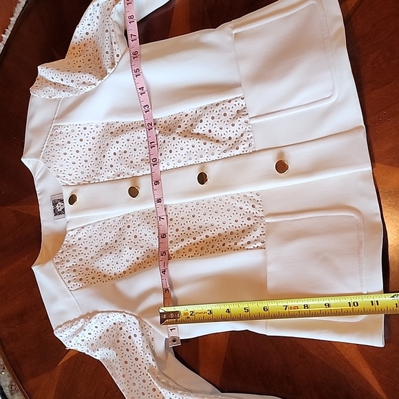 NWT Anne Klein Blazer Jacket size 2 cream color gold button closure - Picture 9 of 17